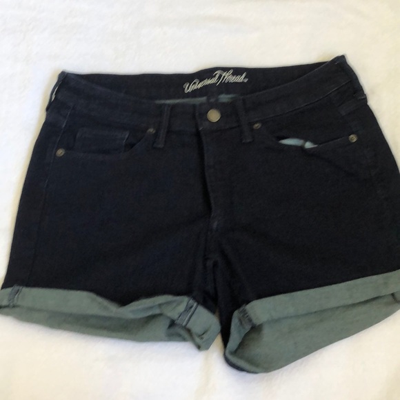 plus size destructed shorts
